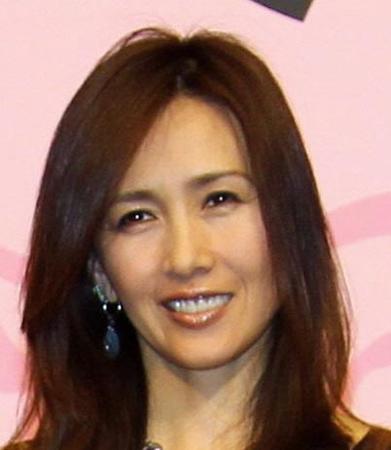 工藤静香 シミも堂々動画で公開 顔のシミや笑いシワ と仲良く共存と説明 芸能 デイリースポーツ Online