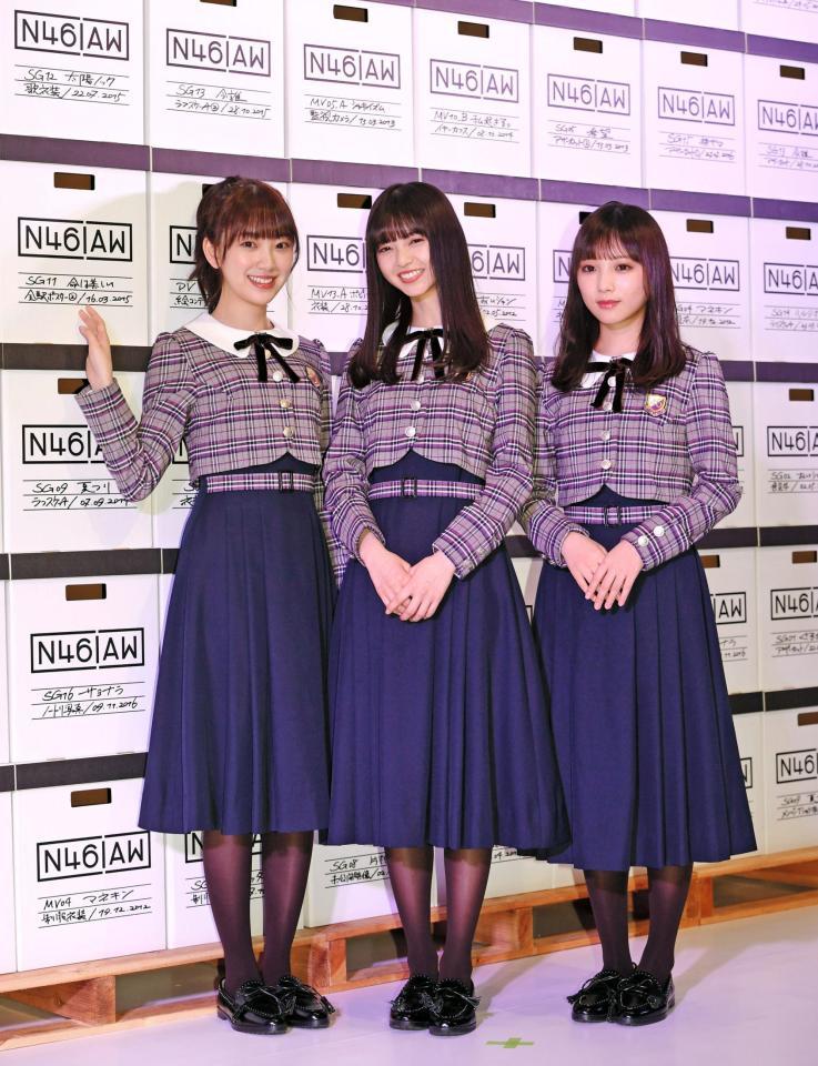 アート作品を背に笑顔をみせる（左から）堀未央奈、斎藤飛鳥、与田祐希＝東京・港区のソニーミュージック六本木ミュージアム（撮影・三好信也）