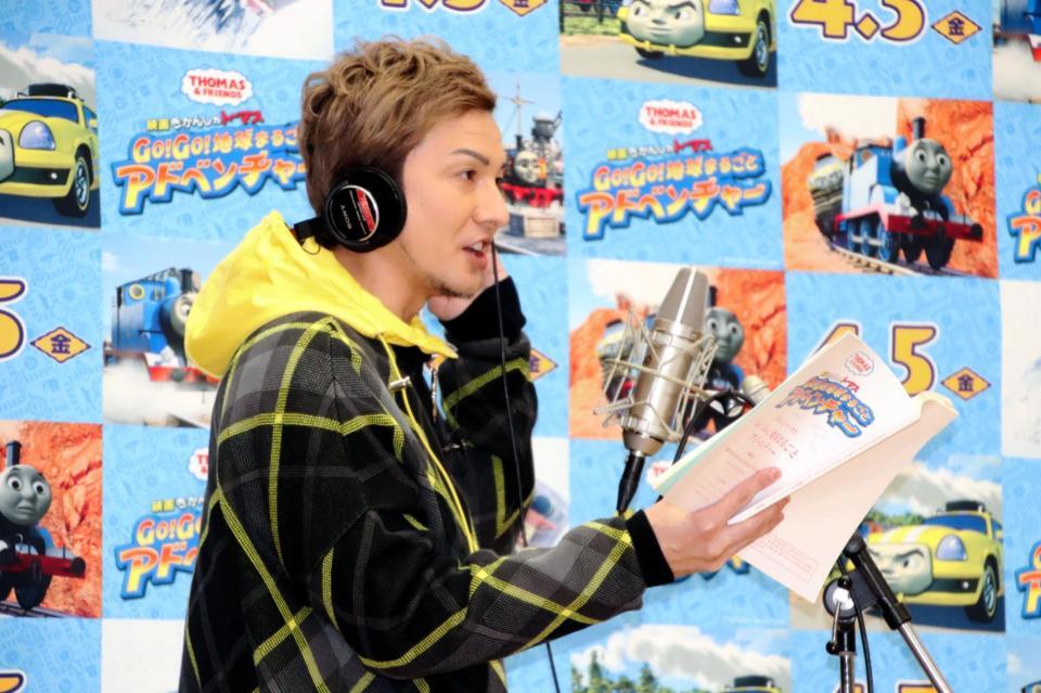 人気シリーズ「きかんしゃトーマス」でアニメアフレコに初挑戦したＩＳＳＡ＝東京・西早稲田