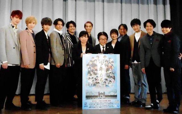 SixTONES、なにわ男子らが奈良監獄に凱旋！？ 映画「少年たち