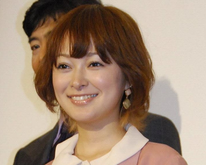 　市井紗耶香