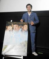映画「洗骨」の舞台あいさつに登壇した照屋年之（ガレッジセール・ゴリ）監督＝大阪市内