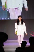 　「関西コレクション」でゲストＭＣを務めた渡辺美優紀＝京セラドーム大阪