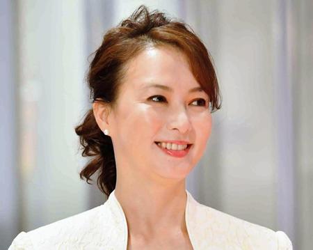 　河野景子