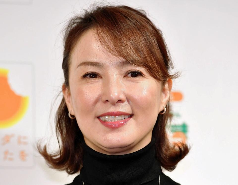 　河野景子