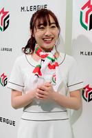 新元号を「成愛」と予想した須田亜香里＝東京・日の出