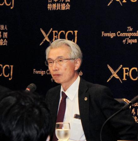 会見した弘中惇一郎弁護士＝東京・日本外国特派員協会