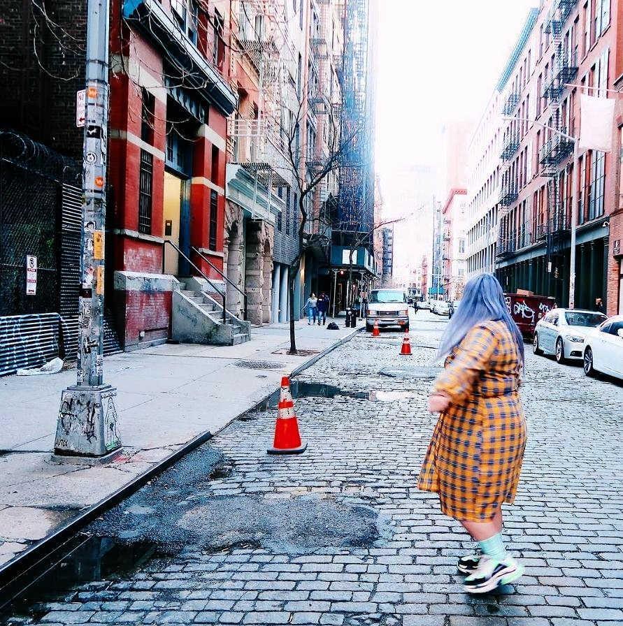 　メッセージとともに渡辺直美がインスタグラムにアップしたニューヨークとみられる場所で撮影した写真