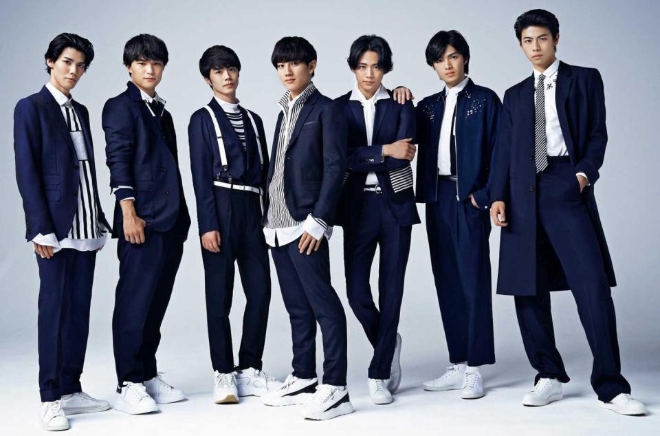 　「ＴＦＧ」としてデビューが決まった（左から）健人、堀田怜央、佐藤信長、赤澤遼太郎、前川優希、坂垣怜次、桜庭大翔