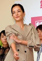 ベストマザー賞を受賞した梨花＝東京・築地の浜離宮朝日小ホール（撮影・堀内翔）