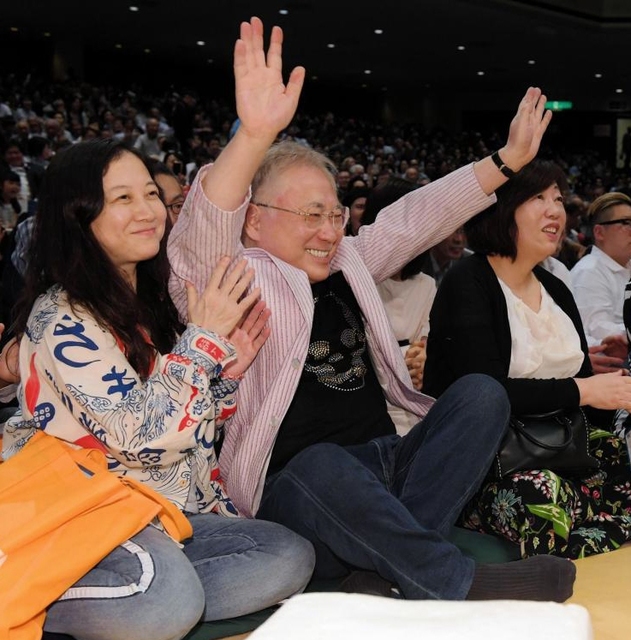 【写真】毎回目立ちまくりの高須院長御一行　超有名閨秀作家も！西原氏のシャツ派手過ぎwww