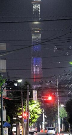 星条旗カラーに染まった東京スカイツリー