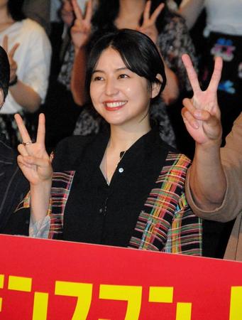 続編決定をアピールした長澤まさみ＝東京・ＴＯＨＯシネマズ日比谷