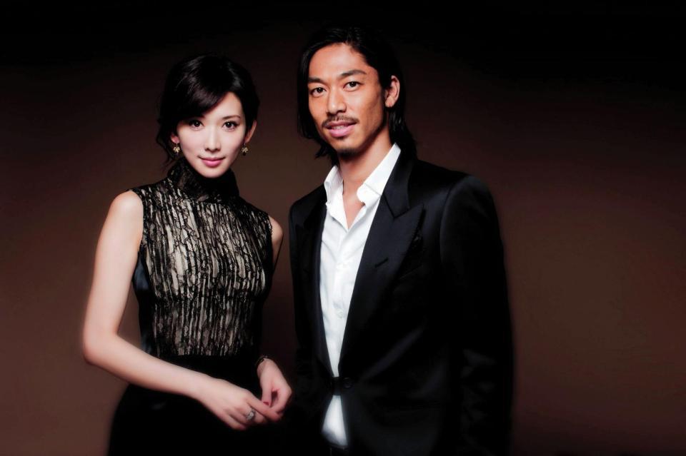 　結婚を発表したＡＫＩＲＡ（右）とリン・チーリン