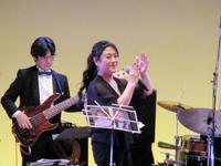 「東京エキゾチカｗｉｔｈ真由子」の初コンサートを開いた真由子＝東京・カスケードホール