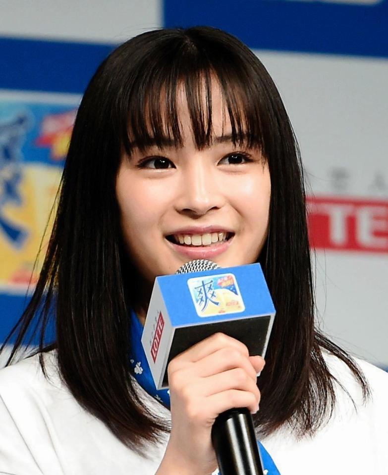 イベントでトークをする広瀬すず＝東京・スパイラルホール（撮影・開出牧）