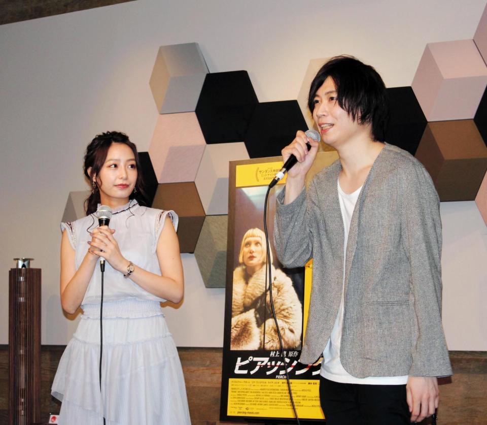 映画「ピアッシング」のイベントに登場した前田裕二社長（右）と宇垣美里＝都内