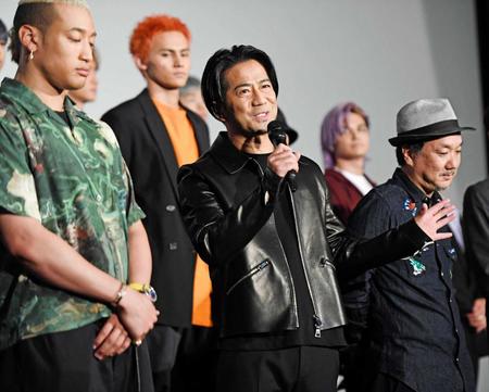 　ＢＡＴＴＬＥ　ＯＦ　ＴＯＫＹＯの世界観を話すＥＸＩＬＥ　ＨＩＲＯ（左）＝ユナイテッドシネマ台場（撮影・三好信也）