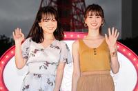 トークショーを行った人気ＹｏｕＴｕｂｅｒの菅本裕子（左）とＣａｎＣａｍモデルの菜波＝東京プリンスホテル（撮影・開出牧）