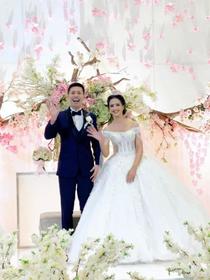 【写真】インドネシア住みます芸人 激カワ・アイドル妻との幸せ2ショット