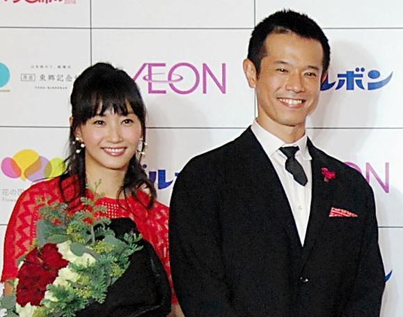 　藤本美貴（左）と庄司智春