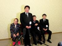 　亡き相方の思い出を語る横山ひろし（左から２人目）。（左から）正司敏江、ひろし、酒井くにお・とおる＝大阪・リーガロイヤルホテル