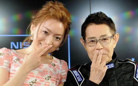 　加藤茶（右）と綾菜夫人
