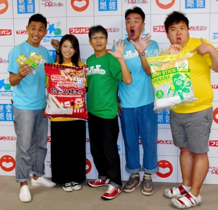 「淀川勘平マラソン２０２０」会見に出席した（左から）石田靖、福本愛菜、間寛平、たむらけんじ、ミサイルマン・西代洋＝大阪・吉本興業