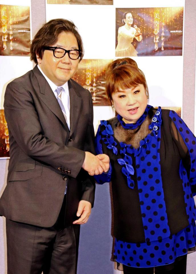 　美空ひばりさんへの思いを語った秋元康氏と天童よしみ＝東京・渋谷のＮＨＫ