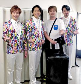 【写真】人気グループメンバー　台風で会見に遅刻　一人だけ私服姿で合流、逆に目立つwww