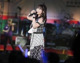 水樹奈々　ソロライブ２００公演目は晴れ「声優界の天気の子です」