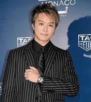 腕時計を披露するＴＡＫＡＨＩＲＯ＝東京国立博物館（撮影・棚橋慶太）