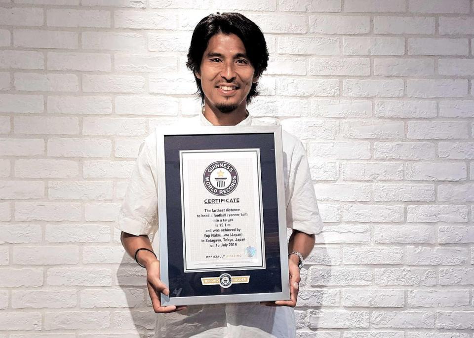 中澤佑二氏 ボンバーヘッドでギネス世界記録決めた「最高に嬉しい!」編集者のオススメ記事【写真】明日花キララ、新年早々ドッキリ投稿!フォロワー「履…【写真】綾瀬はるか 黒タイトドレスで引き締まった背中あらわ …【写真】高岡早紀 パリで12歳娘とギュー!幸せな姿に反響「そ…GACKT「髪の毛は指の間から抜け落ち、肌は象のようになっ…芸能最新ニュース主要ニュース巨人 1番に広岡抜てき オコエ先発外「ゴゴスマ」山口真由さん第1子妊娠“かなだい”高橋大輔「僕自身膝が限界」A.B.C-Z塚田 体調不良活動休止河野万里奈の始球式に甲子園どよめきランキング(芸能)話題の写真ランキングデイリーおすすめアイテム写真リアルタイムランキング注目トピックス
