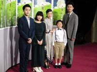 ドラマ「少年寅次郎」の制作発表会見に登場した（左から）泉澤祐希、岸井ゆきの、井上真央、藤原颯音君、毎熊克哉＝東京・渋谷のＮＨＫ