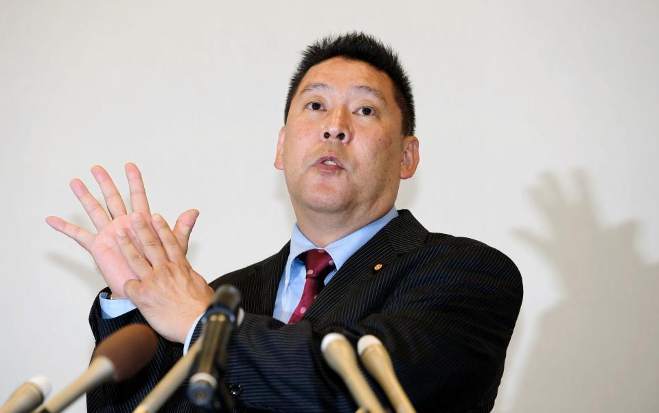 　緊急記者会見を行うＮ国・立花孝志党首＝参議院会館（撮影・中田匡峻）