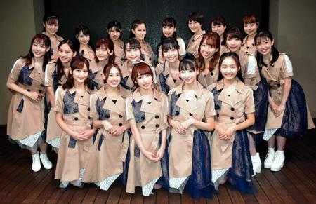 　発売記念ミニライブを行ったカレッジ・コスモス＝東京・ラクーアガーデンステージ