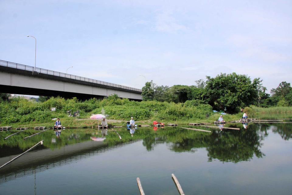 　多摩川