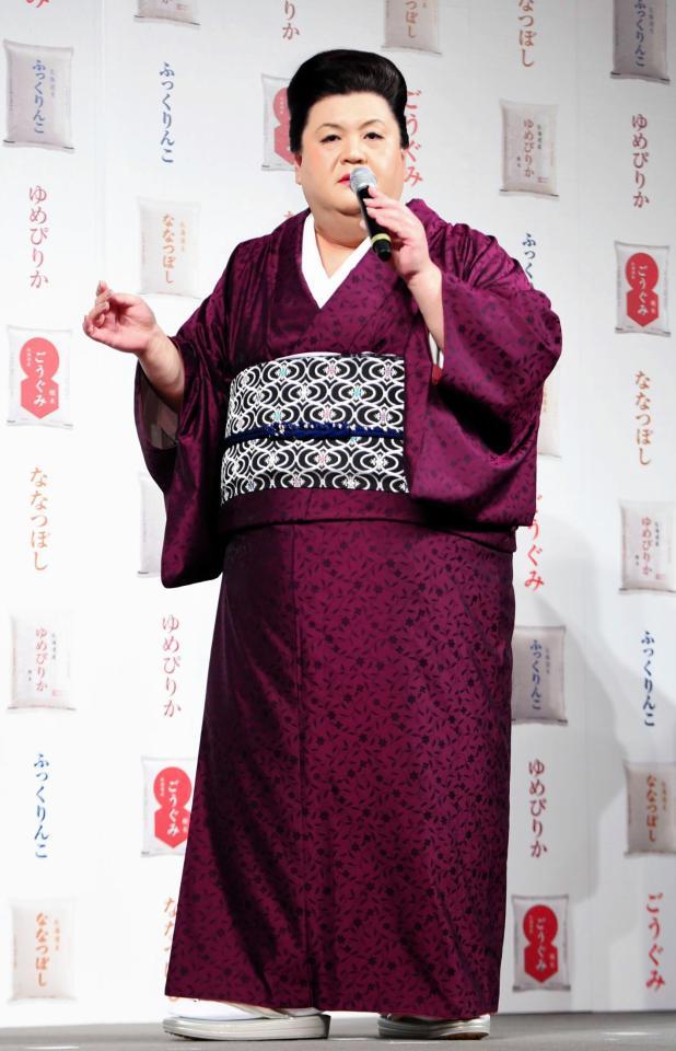 　着物で登場したマツコ・デラックス＝都内