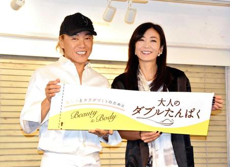 中島史恵（右）と渡邉明氏　