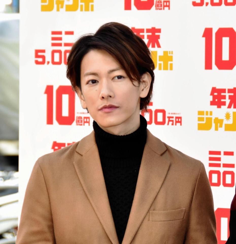 イベントに登場した佐藤健＝東京・西銀座チャンスセンター