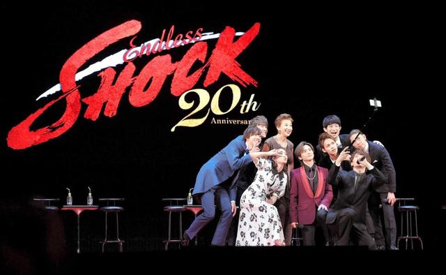 堂本光一「SHOCK」20周年！ KAT－TUN・上田竜也が17年