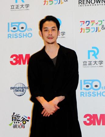 　講演を行ったキングコング・西野亮廣＝東京・立正大