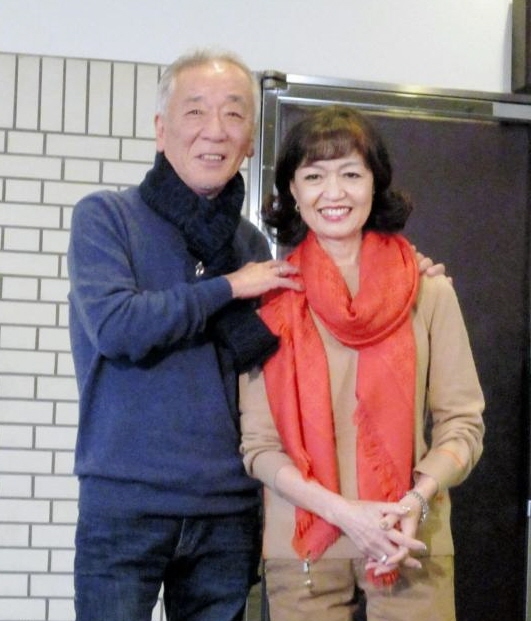 胃の全摘手術から仕事復帰したチェリッシュの松崎悦子（右）と松崎好孝＝東京・練馬文化センター