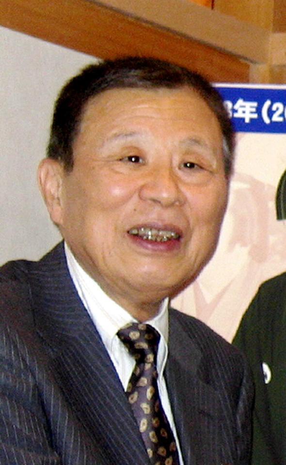 小島慶四郎さん