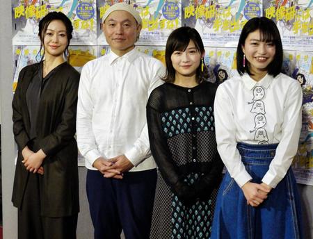 会見した（左から）田村睦心、監督の湯浅政明氏、伊藤沙莉、松岡美里＝東京・渋谷のＮＨＫ