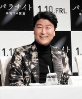 　会見したソン・ガンホ＝都内