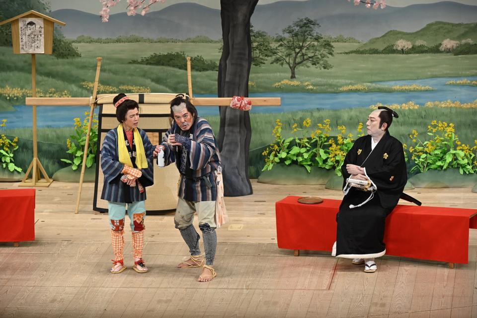 『駕籠や捕物帳』の久本雅美、曽我廼家寛太郎、渋谷天外（左から）＝京都・南座（Ｃ）松竹