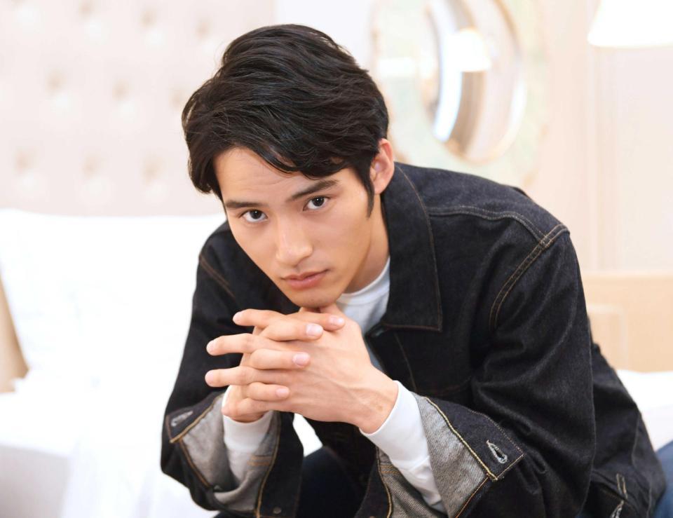 　映画に初出演し、活躍に期待がかかる岡田健史（撮影・金田祐二）　