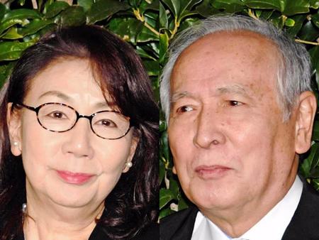 村井國夫（右）、音無美紀子夫妻