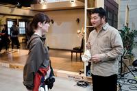 　カンテレのドラマ「エ・キ・ス・ト・ラ！！！」に出演する（左から）水上京香、松尾諭